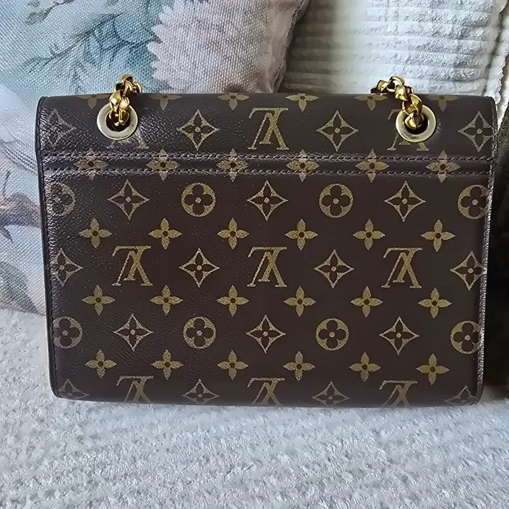Louis Vuitton authentic louis